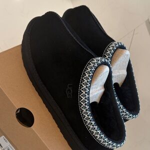 UGG Tasman Black Slippers with Patterned Trim